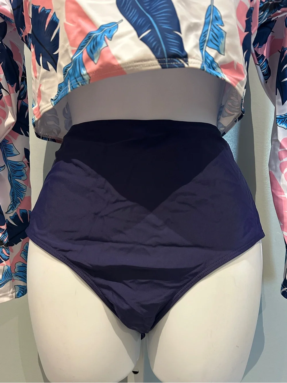 Bikini Long Sleeve Rash Guard Bikini Pink and Blue White Palm Leaf Large NWOT